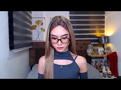 JuicyCockThea webcam