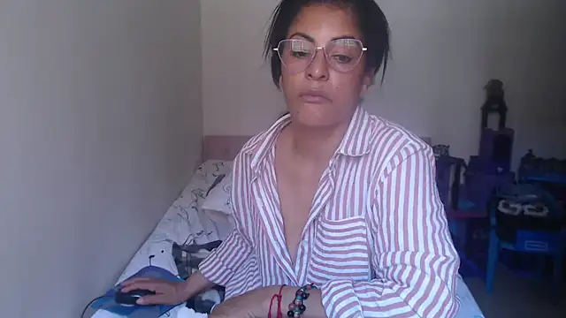 kateleyagrey webcam