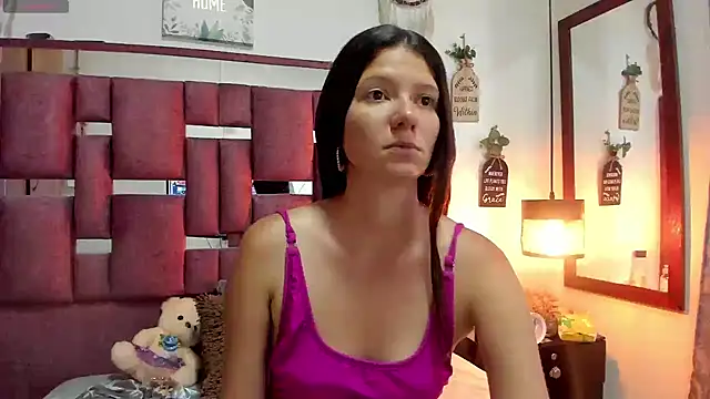 sofy_bonnet1 webcam