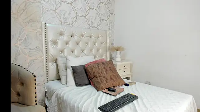 atenea_rouse webcam