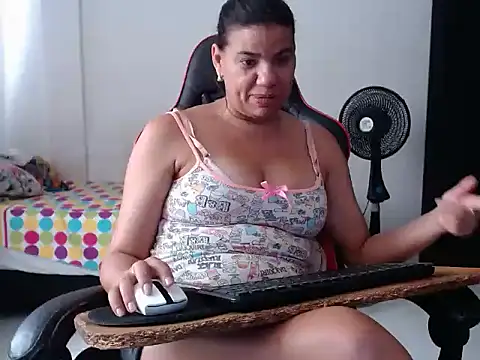 Adriana_0312 webcam