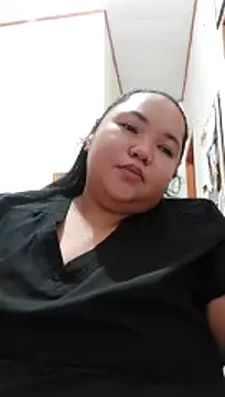 LianaCruzado webcam
