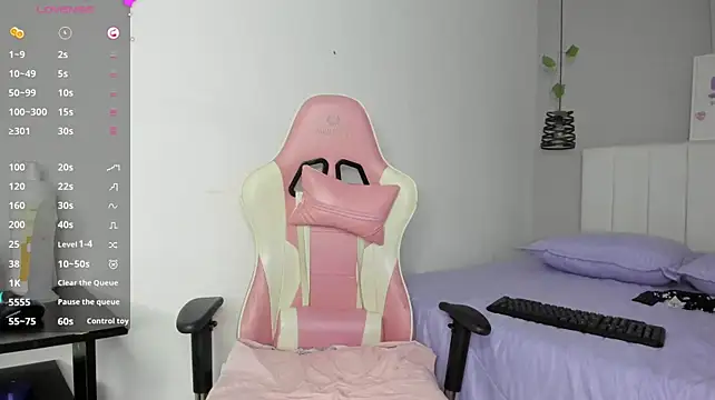 Jessica_Dove webcam