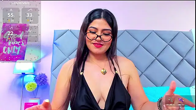 NahomyAdams