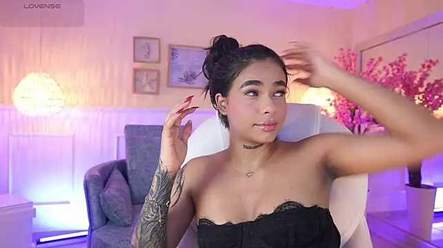 MeganLowell webcam