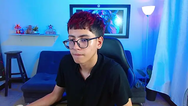 alexcum_18