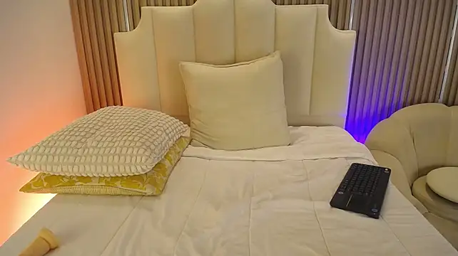 Megann_Scoth webcam
