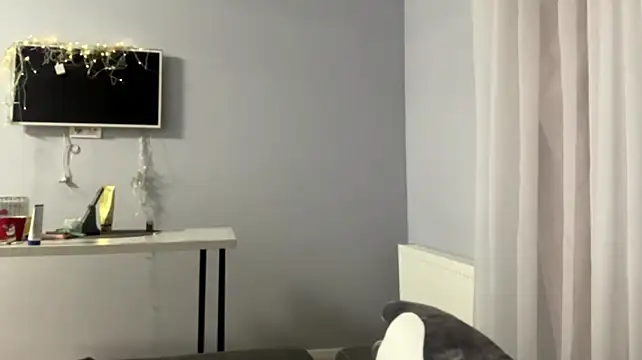 LucyLuxy webcam