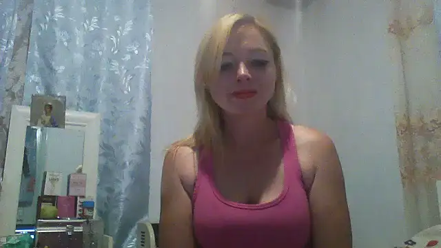 Lola_115 webcam