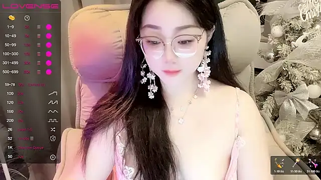 Monica-666888- webcam