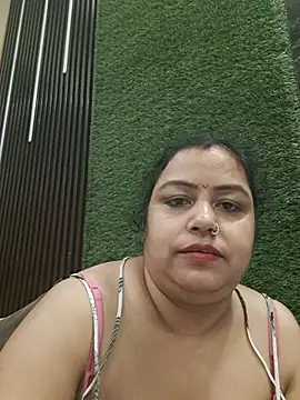 shanvii (F milf) - Split on boobs