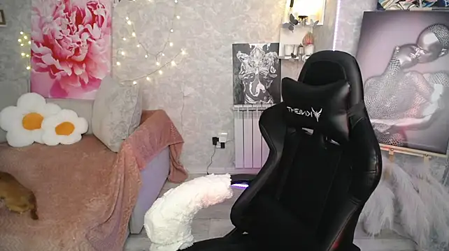 NickyAdamidi webcam