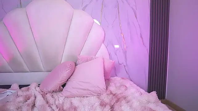 AliiceWonderland_ webcam