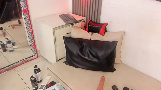 SweetMaddy4 webcam