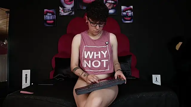 alex_noa live cam on StripChat