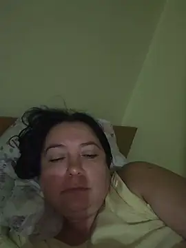 EmmaEmmy40 live cam on StripChat