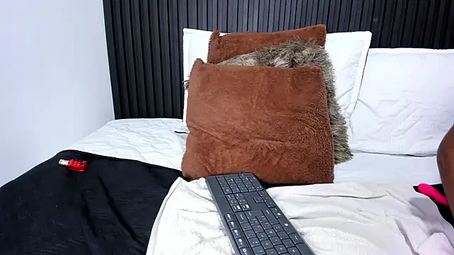 Slutty_Vicky webcam