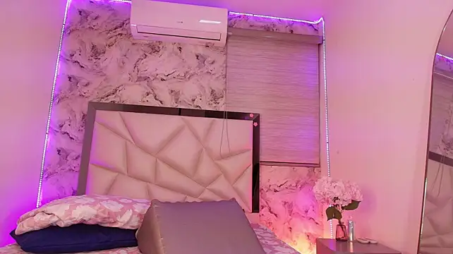 lili_jhonson webcam