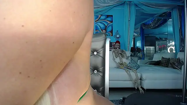 ADRIANNA_FOX webcam