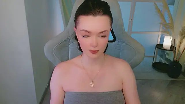 AvaFlower live cam on StripChat