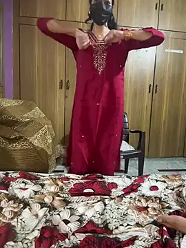 kiaraqueen7 webcam