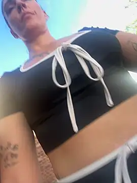 DarkestDreamxox webcam