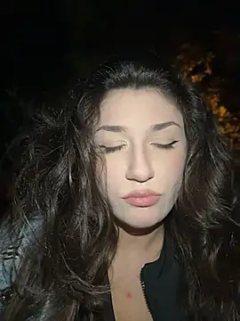 ScarletBloom_ webcam