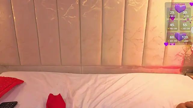 JulieDeep webcam