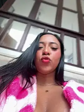 MavyStarr webcam