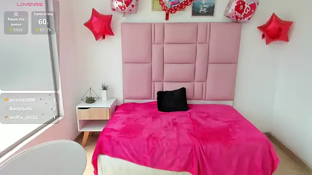 Lina_Castle live cam on StripChat
