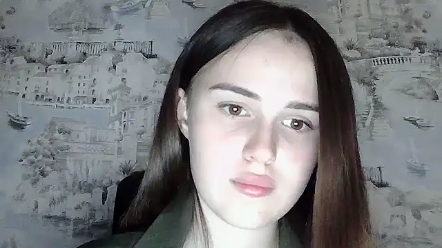 SweetLoraa live cam on StripChat