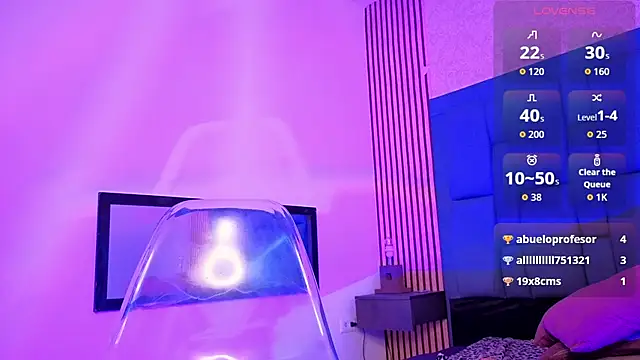karamoss live cam on StripChat
