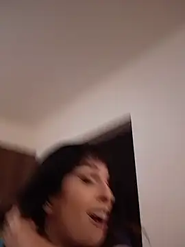 EmmaKrosss webcam