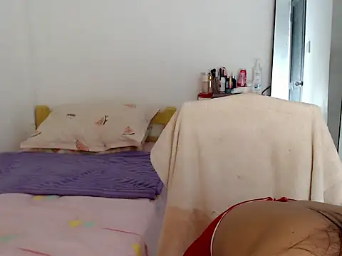 miya_khali webcam