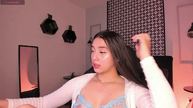 megann_blaze webcam