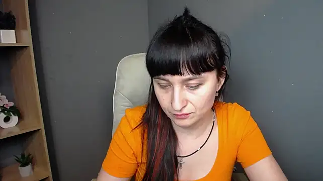 NinaFlawlees webcam