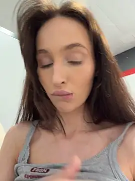 Webcam en directo de la tetona -missbehaving-