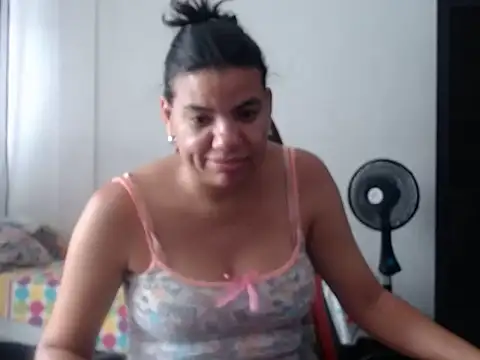 Adriana_0312 webcam