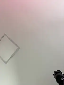 LiliMilk_21 webcam