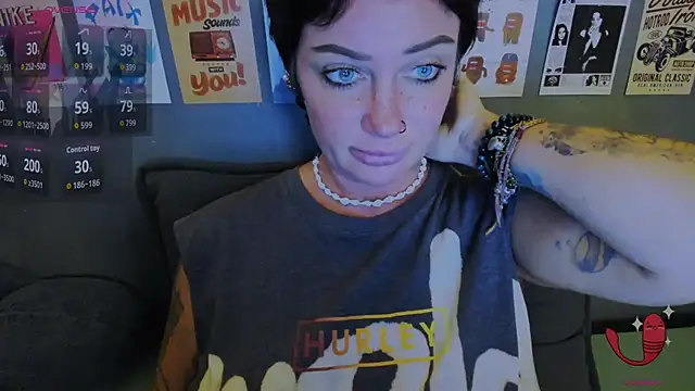 EllieOz webcam