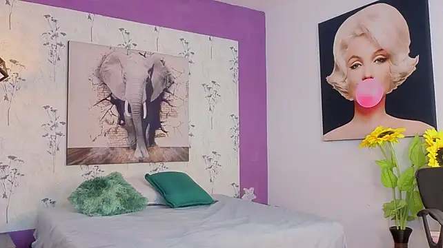 cloe_cifuentess webcam