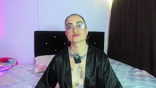 isabella_santoro_ webcam