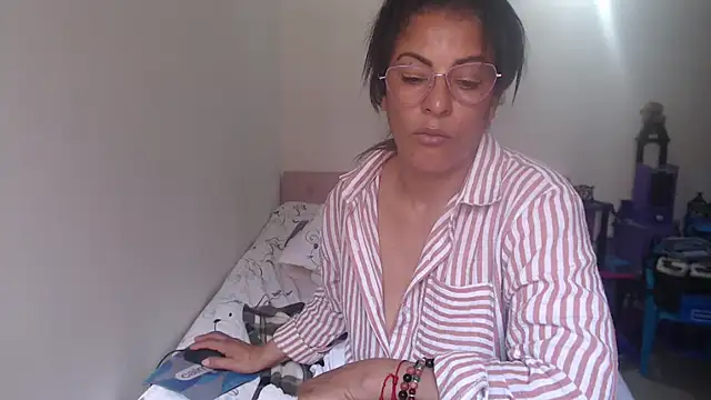 kateleyagrey webcam