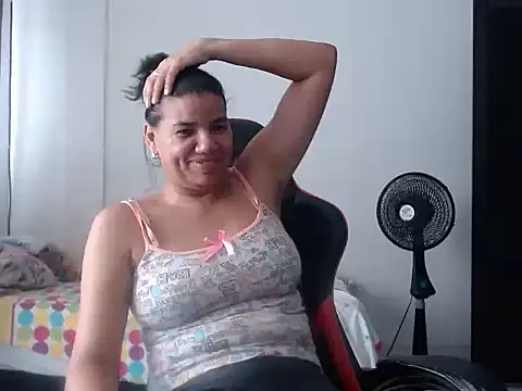 Adriana_0312 webcam