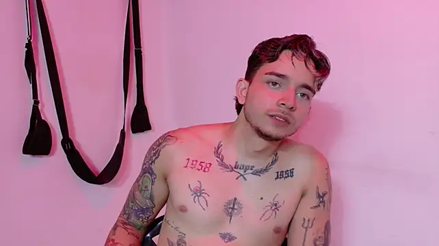 AliceandMax webcam