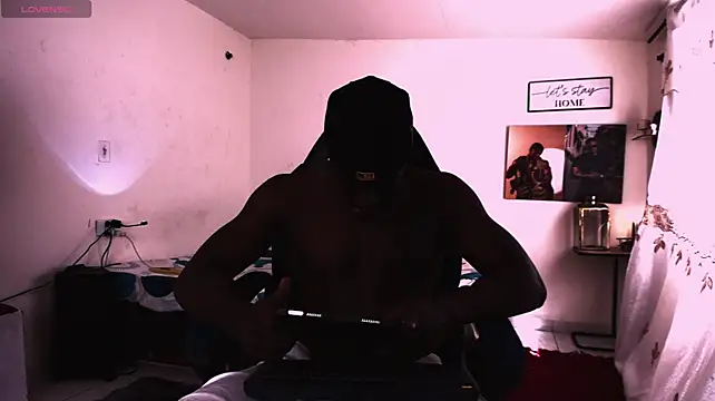 Ethantravis22 webcam