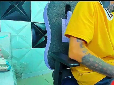 Boy_tatto77 webcam