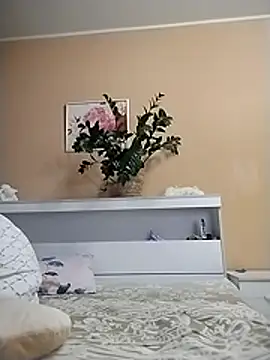 MilkCandyGirl webcam