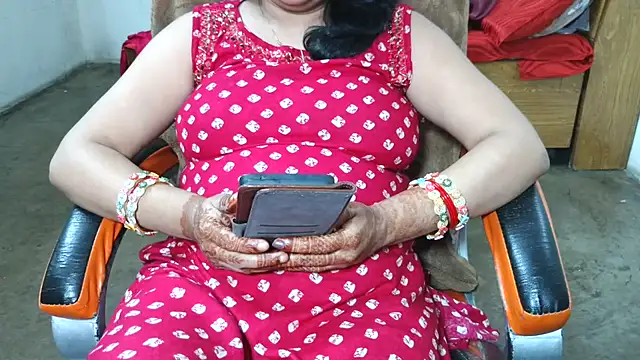Cute_Mahi22 webcam
