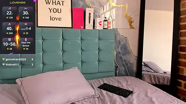 esmeralda-bk live cam on StripChat